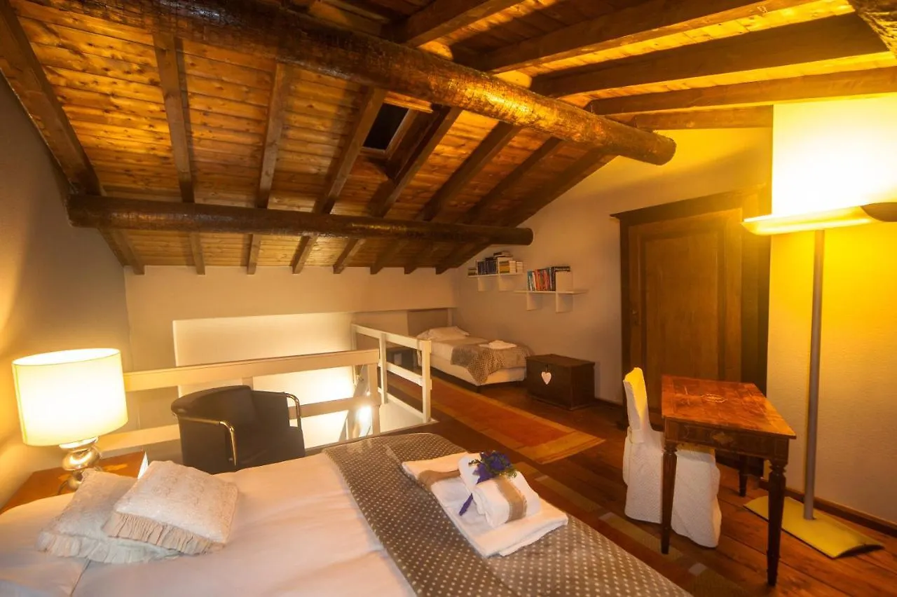 Nest On The Lake Apartment Marone